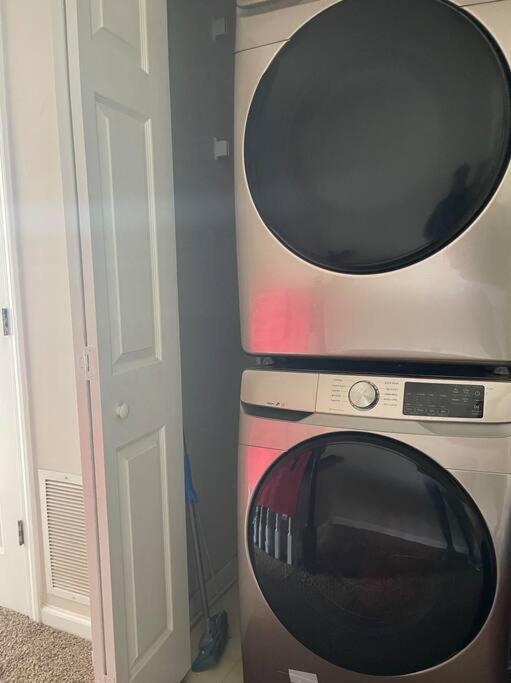 Urban Adventure Townhome - Near Downtown Atlanta Esterno foto